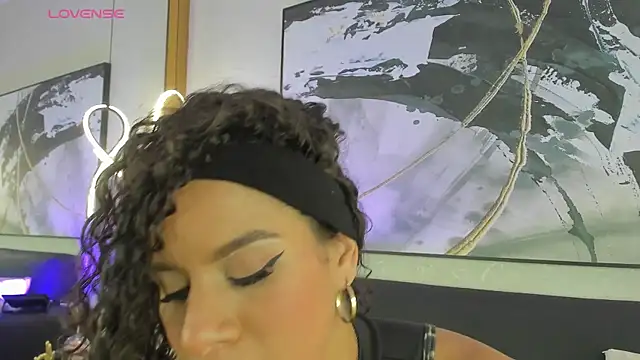 Snapshot of Bibiana_honey chatting on 06.30.26 Bibiana honey online show from 06.30.26