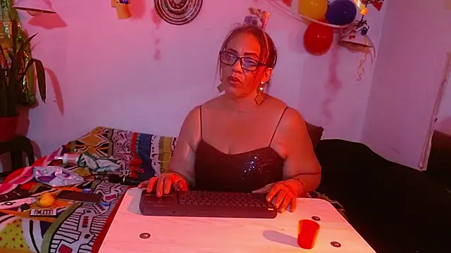Sweet-Mommy-Milf online show from 06.28.26