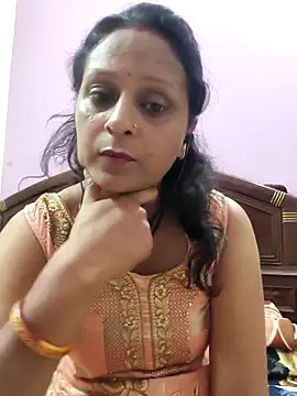 Snapshot of Beborani chatting on 04.28.26 Beborani online show from 04.28.26