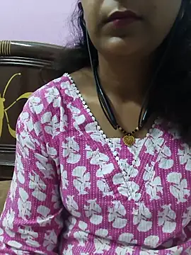 Snapshot of Beborani chatting on 05.18.26 Beborani online show from 05.18.26