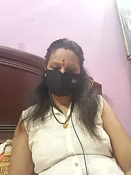 Snapshot of Beborani chatting on 05.31.26 Beborani online show from 05.31.26