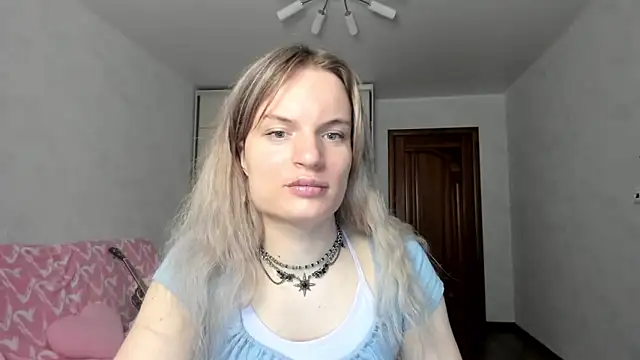 milliKira006 online show from 05.12.26