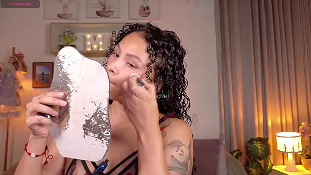 Marivimichel s online show from 04.23.26