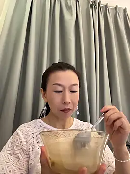 summer0430 online show from 06.17.26