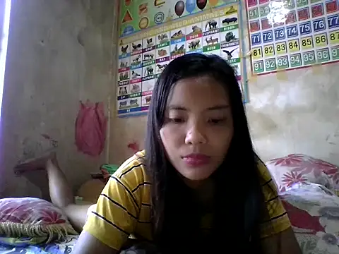 Snapshot of juicyredt chatting on 04.30.26 juicyredt online show from 04.30.26