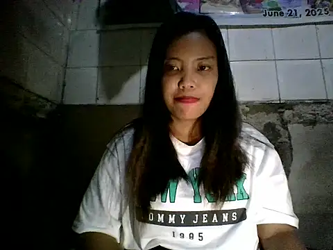 Snapshot of juicyredt chatting on 05.16.26 juicyredt online show from 05.16.26
