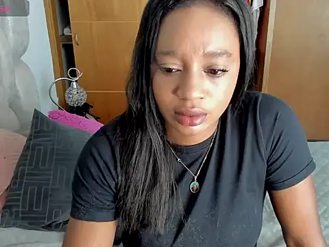 Snapshot of nia_brown chatting on 05.12.26 nia brown online show from 05.12.26