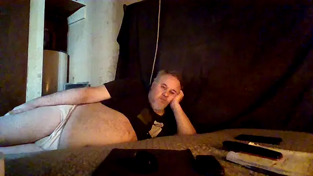Nightshade1195 online show from 05.12.26