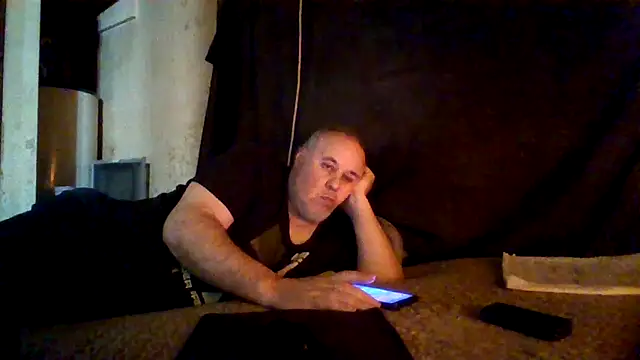 Nightshade1195 online show from 05.18.26