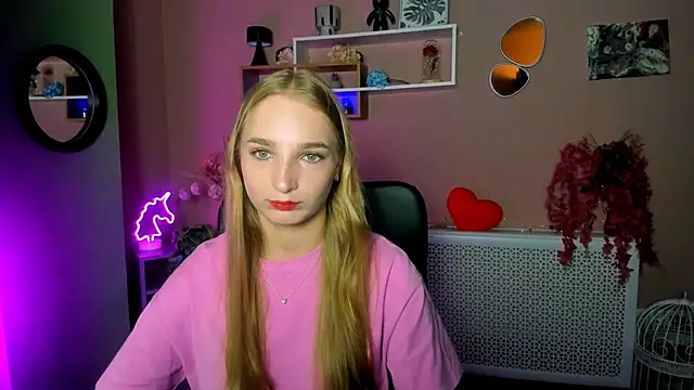 Snapshot of ollivia_dream chatting on 05.11.26 ollivia dream online show from 05.11.26