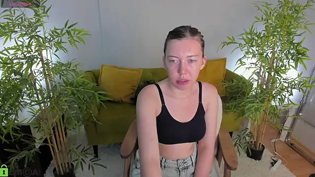 Sandra Ross online show from 07.04.26