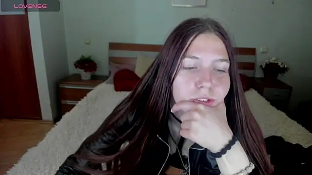 Snapshot of MaryRapunzel chatting on 05.09.26 MaryRapunzel online show from 05.09.26