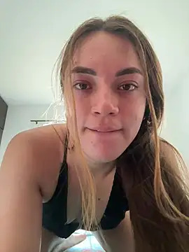 Snapshot of _EmmaDavis_ chatting on 06.13.26 EmmaDavis online show from 06.13.26