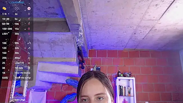 Valerymoon19 online show from 06.04.26