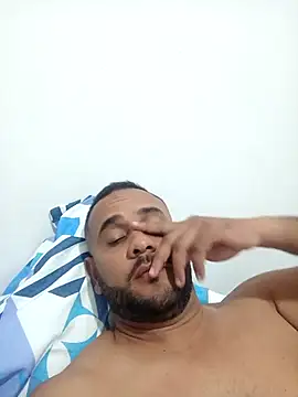 travieso2828 online show from 04.22.26