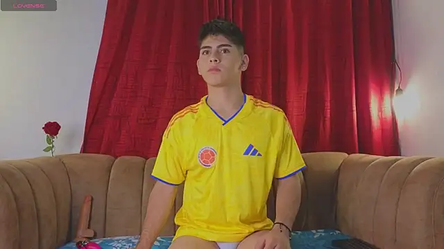 Snapshot of josethariaz25 chatting on 06.13.26 josethariaz25 online show from 06.13.26