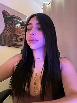IsabellaNoir  online show from 07.15.26