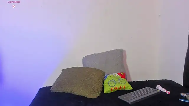  IanLark online show from 05.31.26
