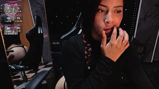 laurab91 online show from 05.20.26