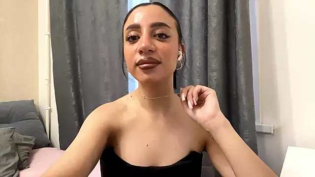 AngellaBarbini online show from 04.27.26