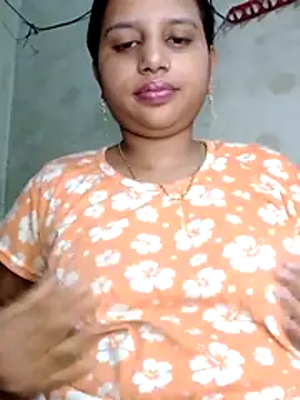 Nigar Hatun online show from 04.25.26