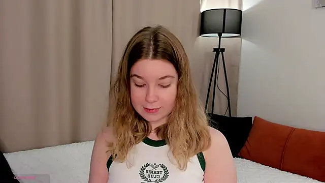 Snapshot of MERRIEMS chatting on 05.07.26 MERRIEMS online show from 05.07.26