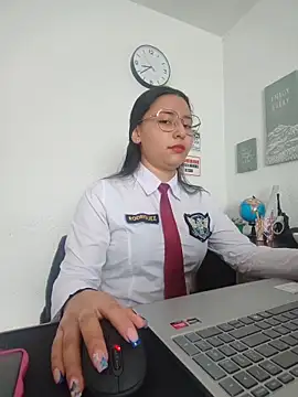 Snapshot of Queen_linda1 chatting on 05.26.26 Queen linda1 online show from 05.26.26