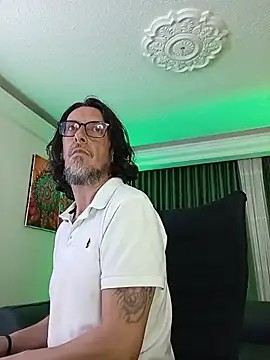 DaddyLolii online show from 08.03.26
