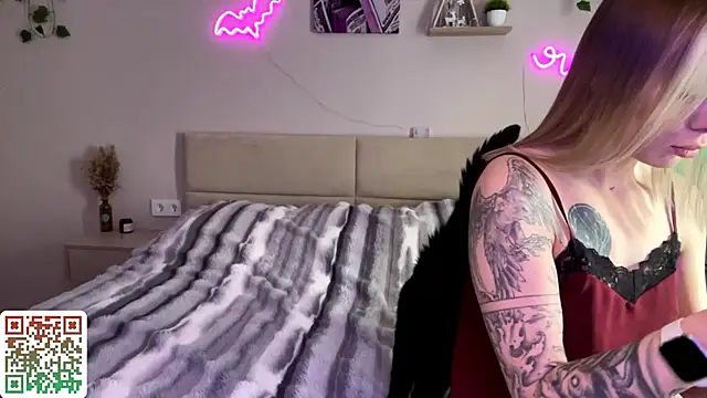Snapshot of CandyRass chatting on 05.09.26 CandyRass online show from 05.09.26