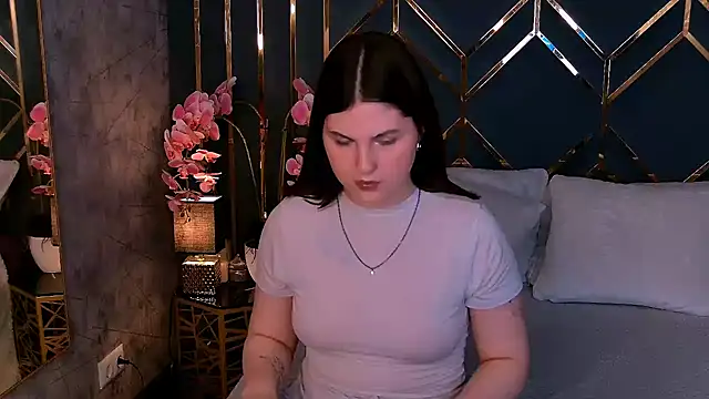 IvySimmons online show from 05.18.26