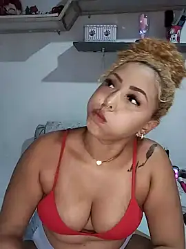 Snapshot of docinha_ chatting on 07.21.26 docinha online show from 07.21.26