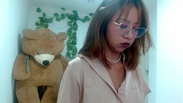 soofia 1609 online show from 05.04.26