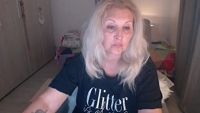 Divineblond online show from 05.10.26