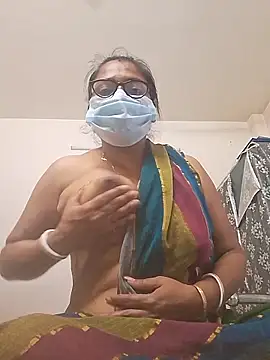Snapshot of roshnidas1 chatting on 05.08.26 roshnidas1 online show from 05.08.26