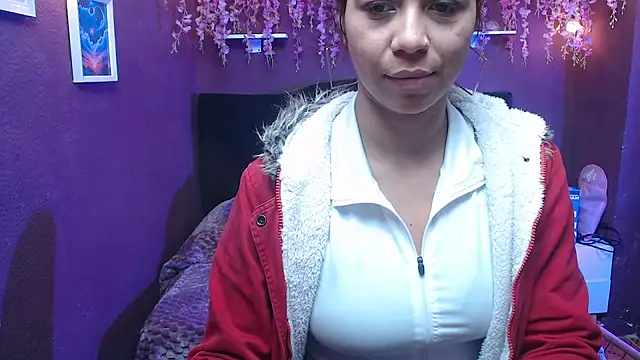 Snapshot of monik299 chatting on 05.12.26 monik299 online show from 05.12.26