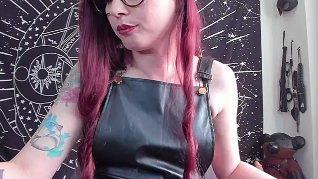 Snapshot of Rebekah_vonKat chatting on 04.28.26 Rebekah vonKat online show from 04.28.26