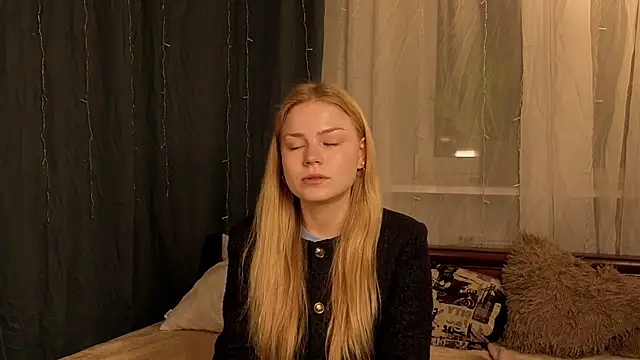 LavonaMadlem online show from 05.26.26