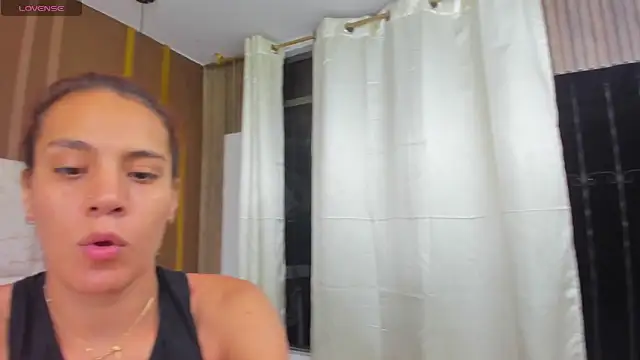 AlahiaEvanz online show from 05.10.26