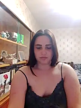 Snapshot of SanemCrems chatting on 05.18.26 SanemCrems online show from 05.18.26