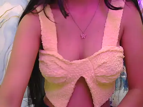 hot-saanvi online show from 04.29.26