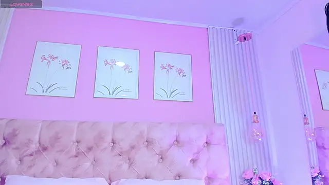 Ariana west  online show from 05.21.26