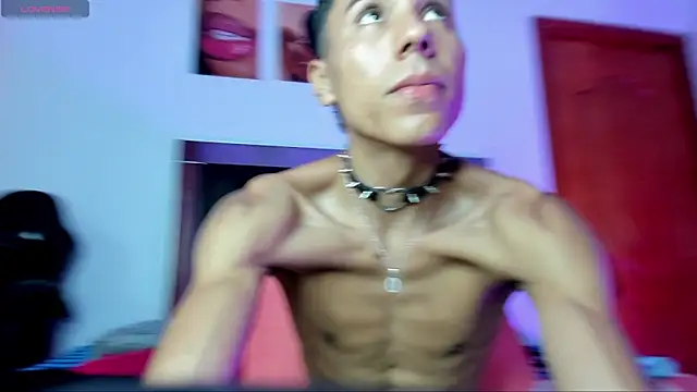ThiagoSexy005 online show from 05.30.26