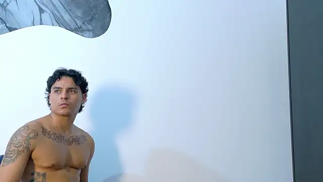 AndyHot   online show from 04.28.26