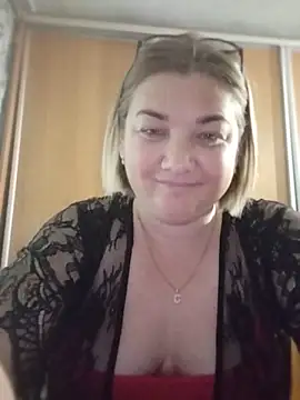 Snapshot of MiyaOlliver chatting on 05.30.26 MiyaOlliver online show from 05.30.26