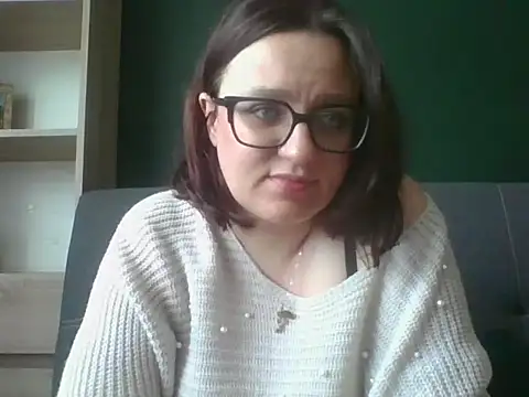 sensual paris online show from 05.05.26