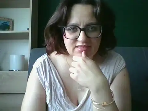 Snapshot of sensual_paris chatting on 07.03.26 sensual paris online show from 07.03.26