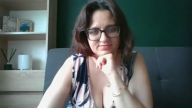 Snapshot of sensual_paris chatting on 07.07.26 sensual paris online show from 07.07.26