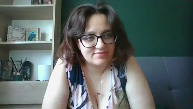 Snapshot of sensual_paris chatting on 07.22.26 sensual paris online show from 07.22.26