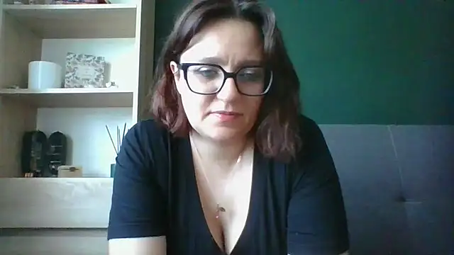 Snapshot of sensual_paris chatting on 07.30.26 sensual paris online show from 07.30.26