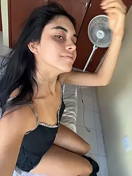 mia moonna online show from 06.13.26